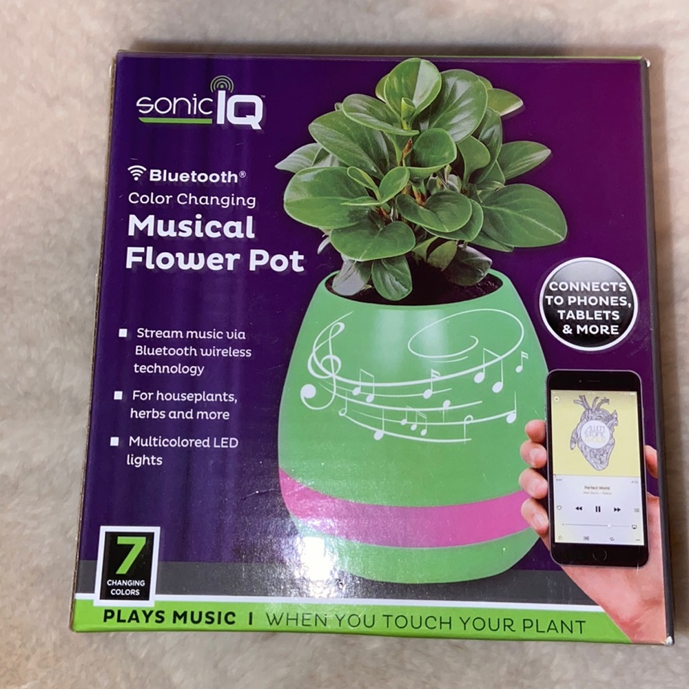 NIB/ Sonic IQ Musical flower pot
